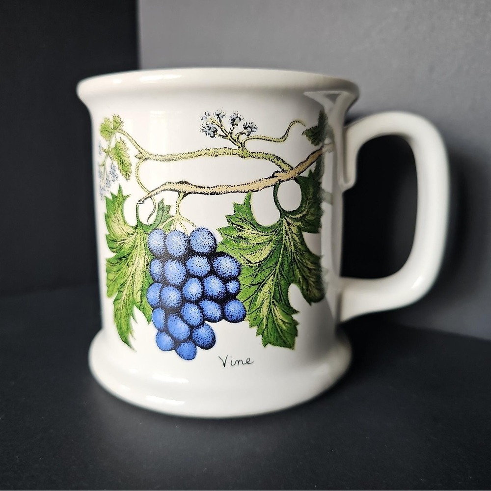 Vintage Lauffer Grapevine Historical Narrative Stoneware Tea Coffee Mug